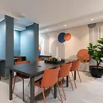 Experience The Best In This Modern Studio
